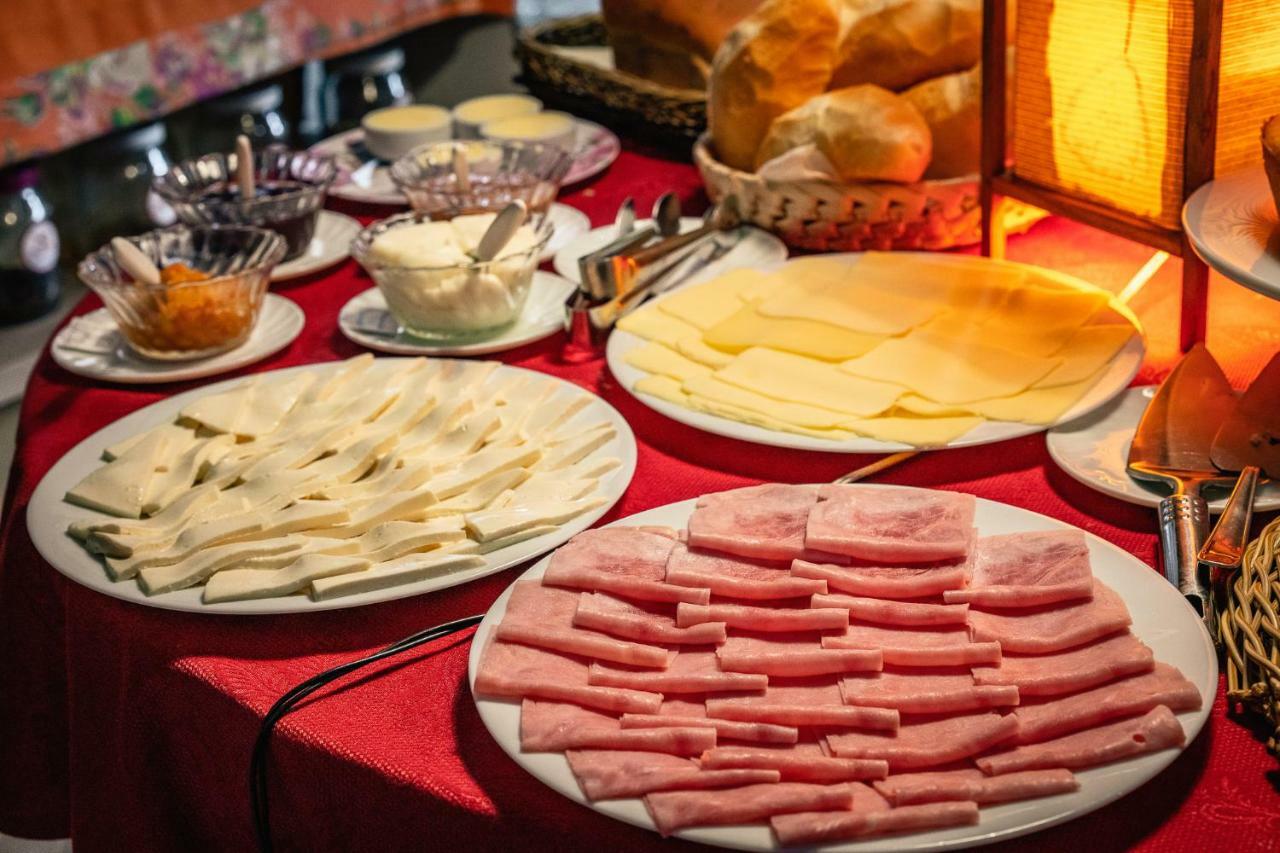 Pousada Tom'S Avenue Монте Верде Екстериор снимка
